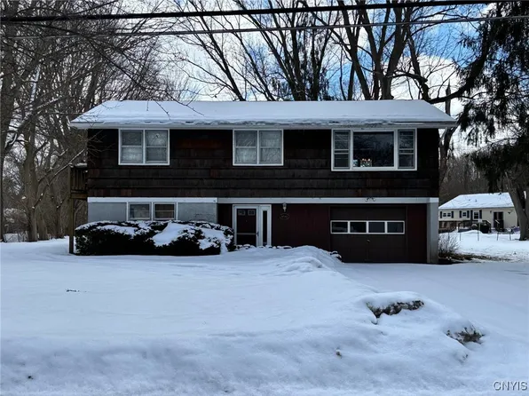 6542 N Manlius Rd, Kirkville, NY 13082