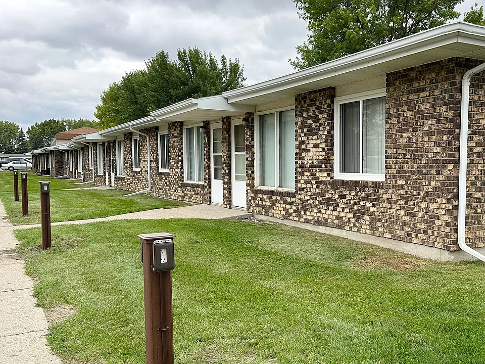 Royal Suites Apartments on Minot's North Hill