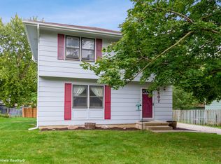 3607 E 40th St, Des Moines, IA 50317