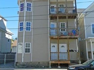 35 1/2 Bennington St, Lawrence, MA 01841