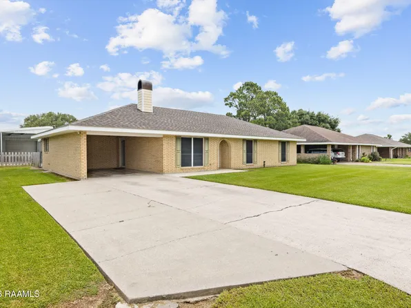 815 E E St, Rayne, LA 70578