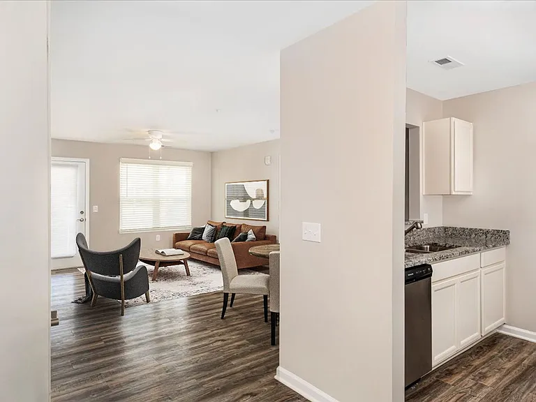 Legacy Park Apartments — Photo 6