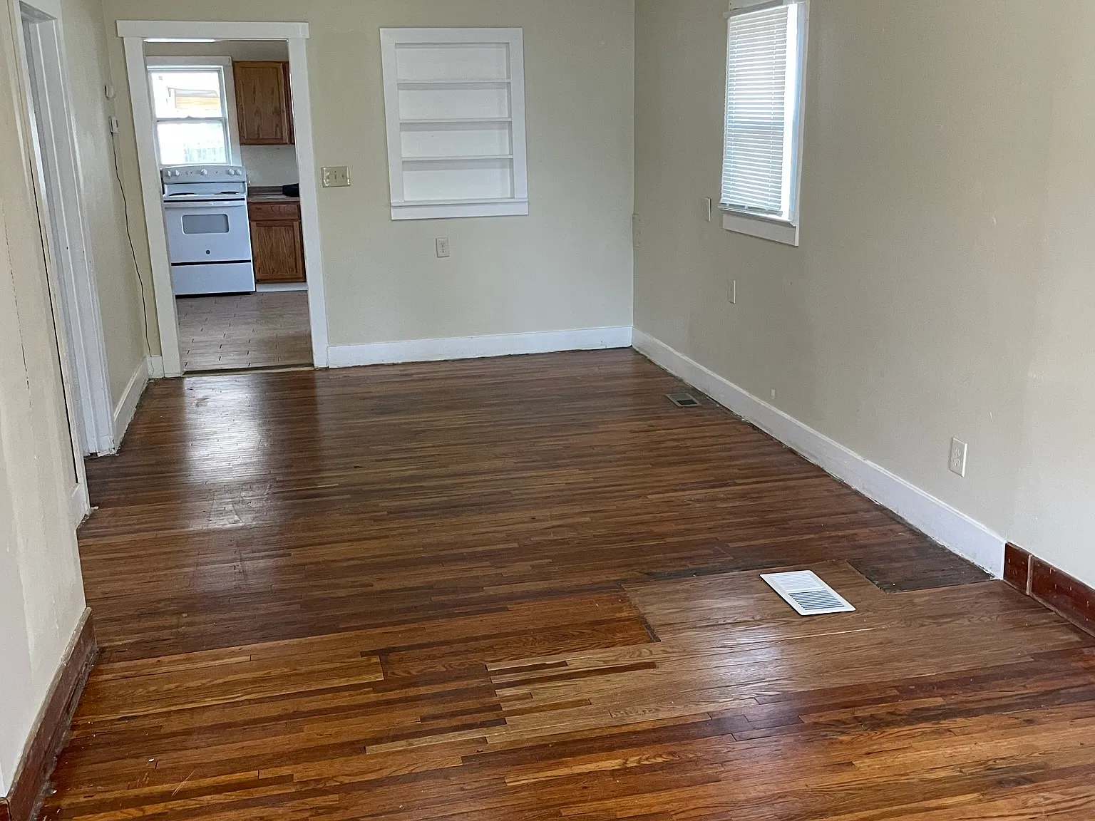 421 Charles - 1 — Photo 3