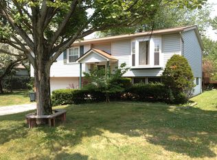 1781 Dumont Dr, Mineral Ridge, OH