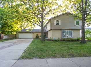 515 Ca Crest Dr, Shorewood, IL