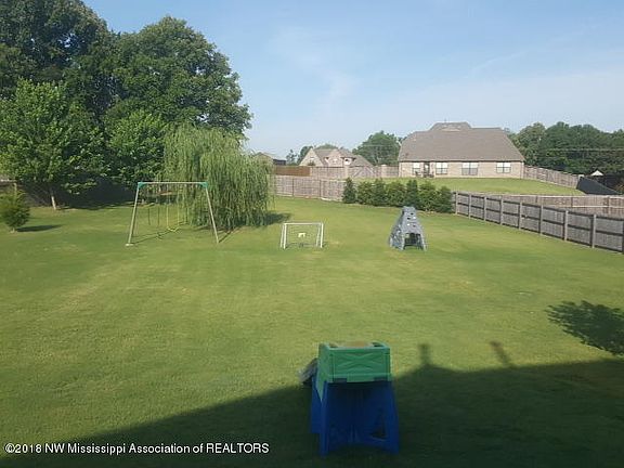 5th image of 9125 Farm Pond Cv
