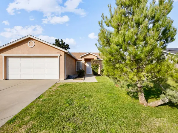 2403 Burgundy Dr, Livingston, CA 95334