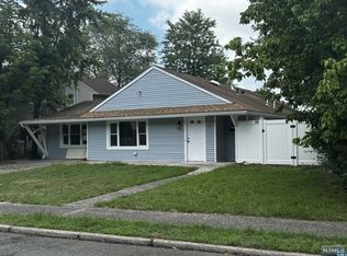 85 Howard Ave, Rochelle Park, NJ 07662