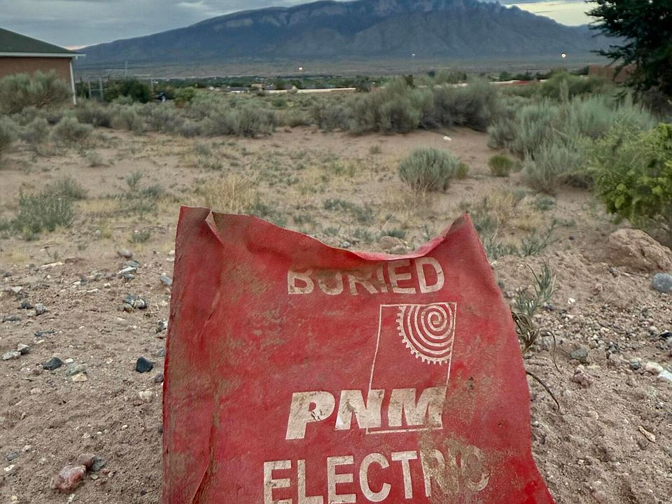 1st image of 2628 Nogales Rd NE