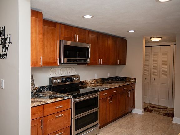 3rd image of 1100 Salem St APT 5