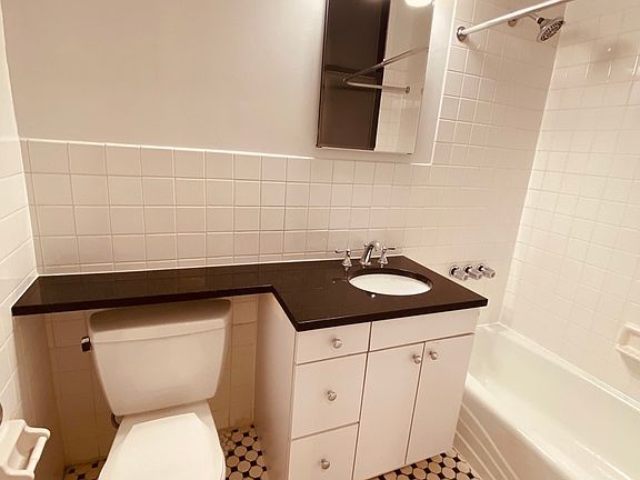 5th image of 441 W 56th St #C