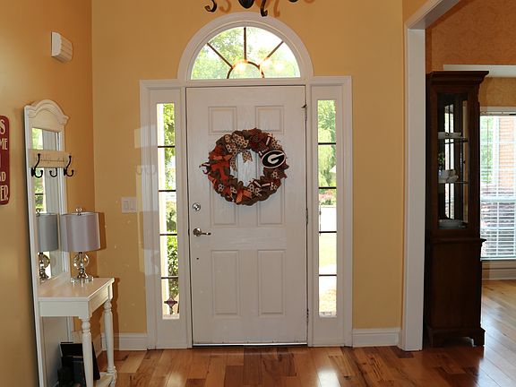 Foyer*Open Plan