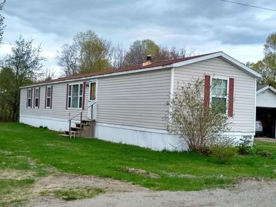 123 Main St, New Sharon, ME, 04955