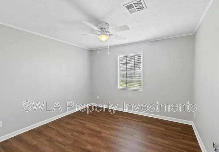 5921 Bennie Ln — Photo 9