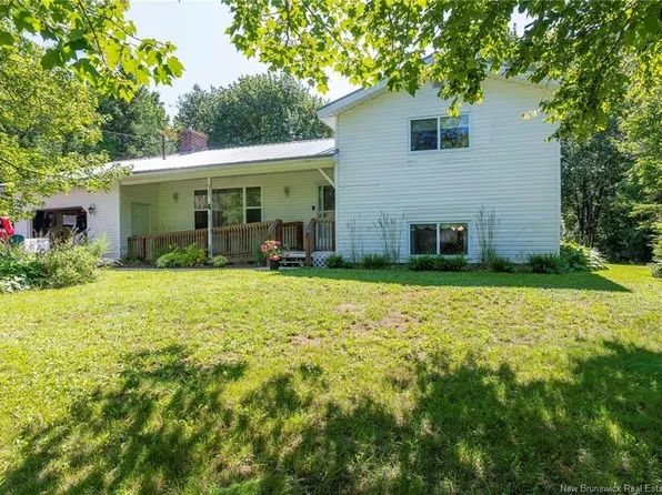 4 Dofred Rd, Rothesay, NB E2S 1A6