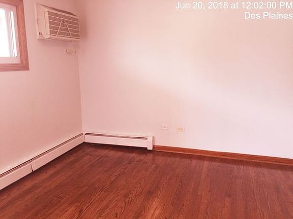 4th image of 165 Dover Dr APT 13