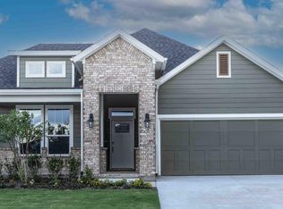 8608 Red Oak Dr, Justin, TX 76247