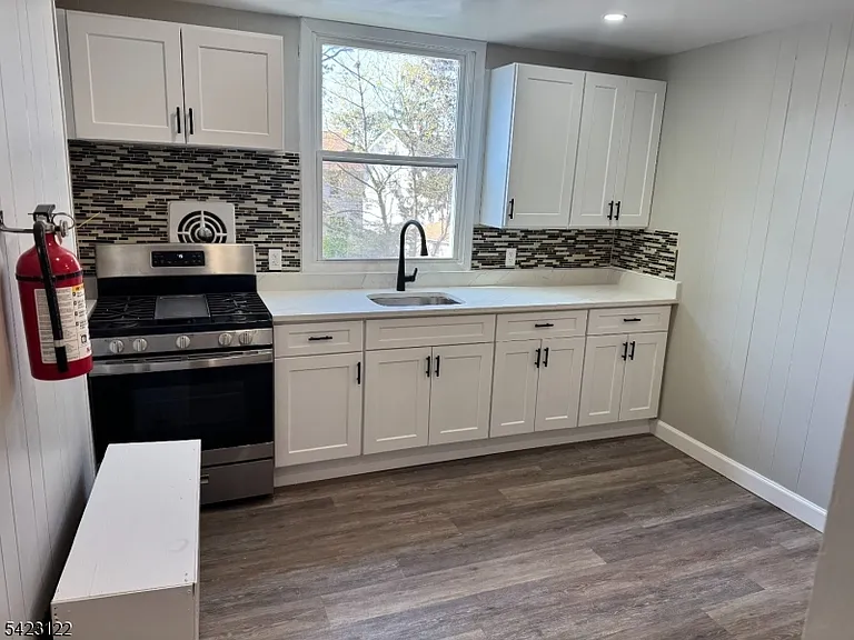 23 Trimble Ave #2 — Photo 4