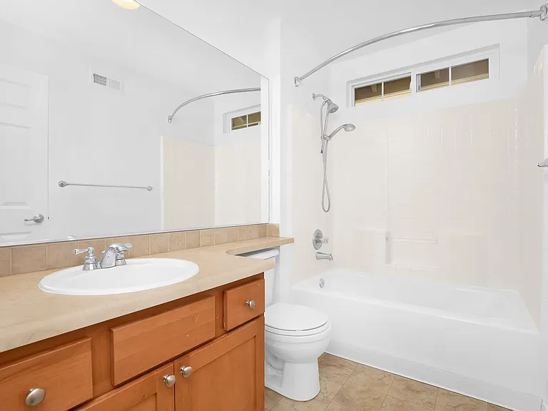 1904 16th Ln NE — Photo 14
