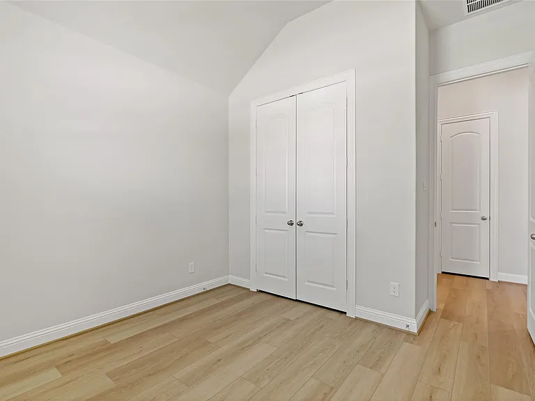 2131 Villa Flora Ln — Photo 7