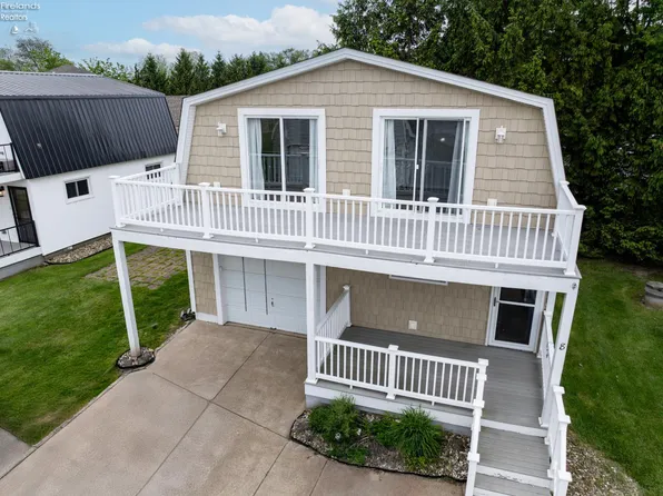 6039 E Harbor Rd Unit 8, Lakeside Marblehead, OH 43440