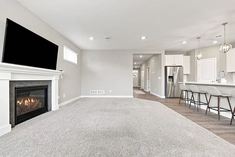 2 bed, 1761 sqft, $2,490 — Photo 4