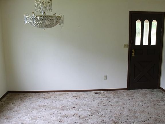 4th image of 6930 Gate City Hwy