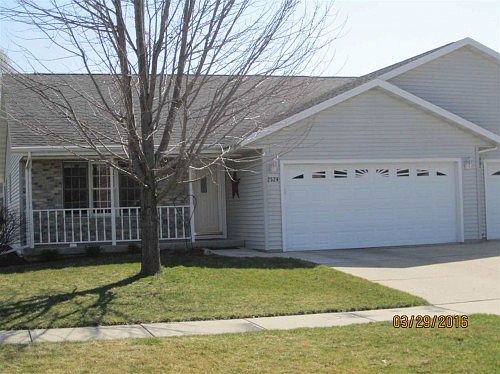 1st image of 2524 N Wuthering Hills Dr
