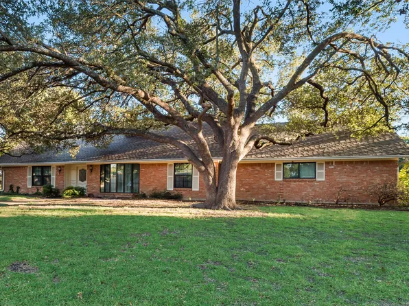 7824 Woodstone Ln, Dallas, TX 75248