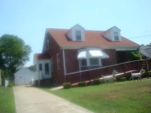 156 Sherwood Dr, Danville, VA 24540