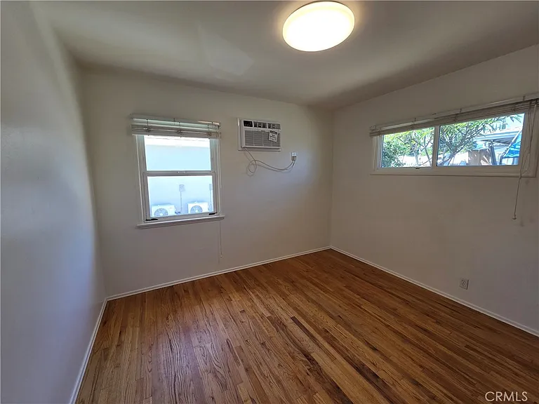 121 N Baymar Ave — Photo 15