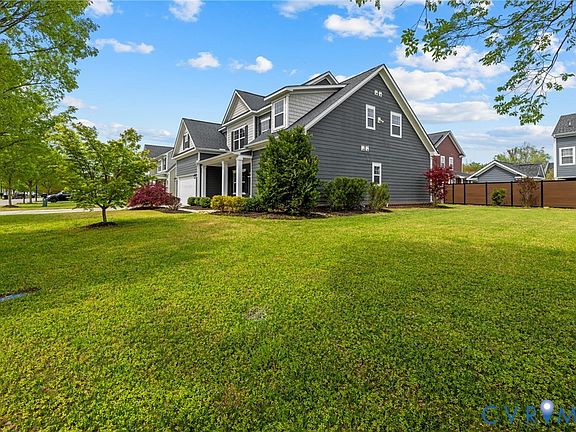 3rd image of 2457 Mirasol Dr
