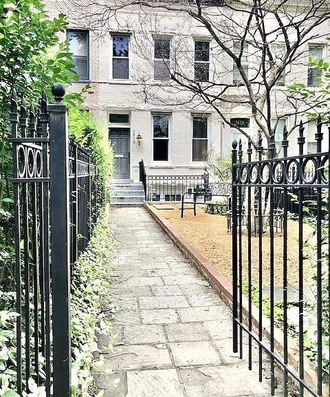 1416 Potomac Ave SE #2 — Photo 2
