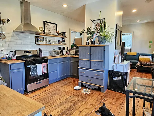 27 Cowper Ct #3 Photo 1