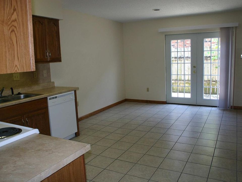 2nd image of 4429 Herrmann St APT D