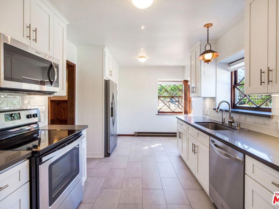 1st image of 28970 Grayfox St