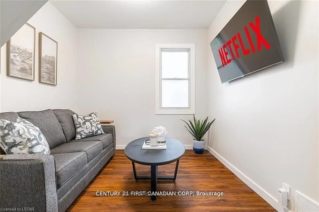 Building Photo - 43 Josephine St #3