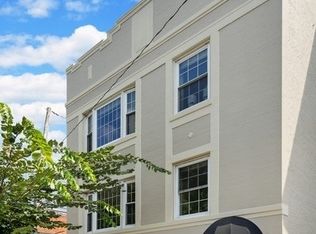 615 W Dickens Ave, Chicago, IL 60614