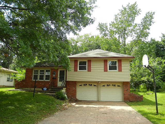 1st image of 619 Leslie Dr