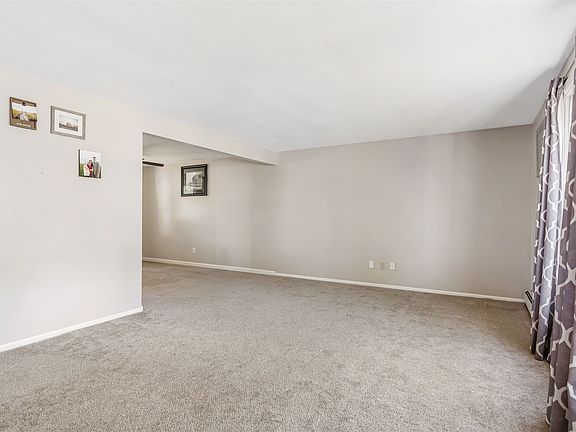 5th image of 6925 Lake Valley Ct