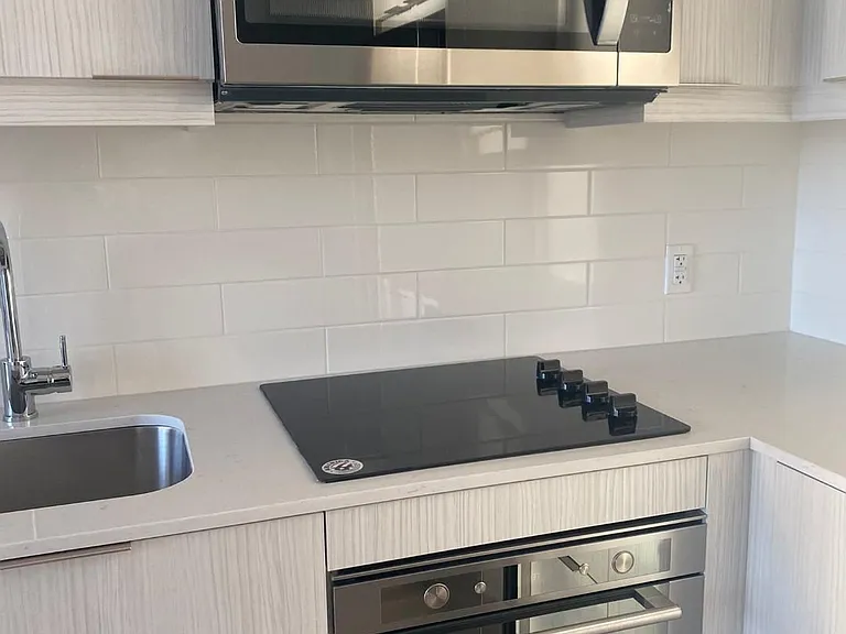 36 Manor Rd E #722 — Photo 9