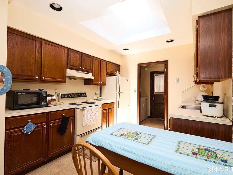 15 Harvester Rd #2 — Photo 10