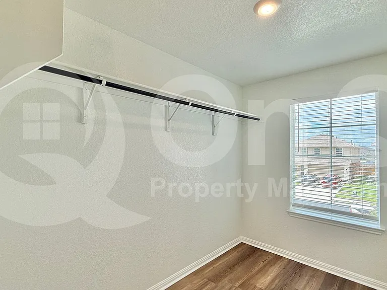 521 Otto Ave — Photo 10