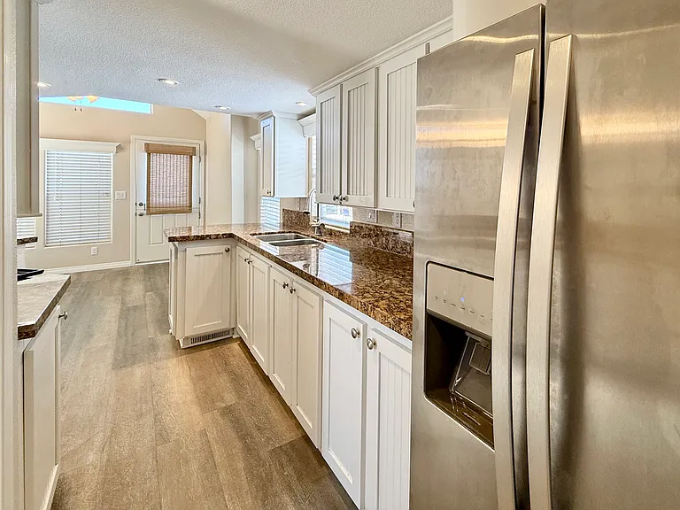 Surf City Beach Cottages — Photo 36
