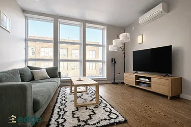 125 Leonard Street, #3R