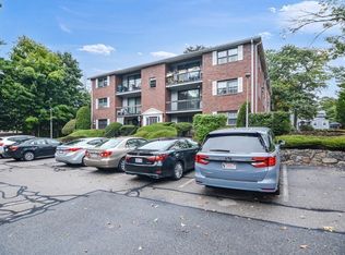 1 Centre St APT 7, Canton, MA 02021