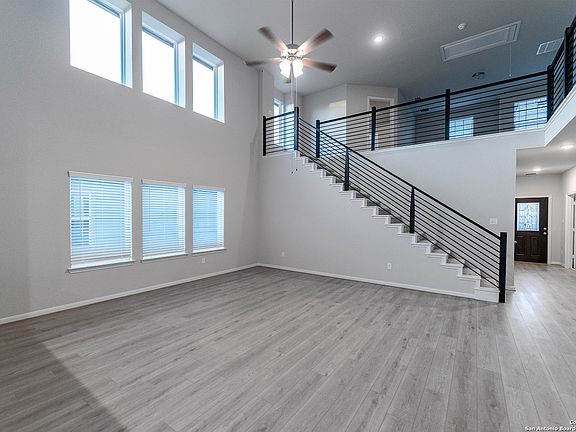 2nd image of 14712 Sycamore Crossing