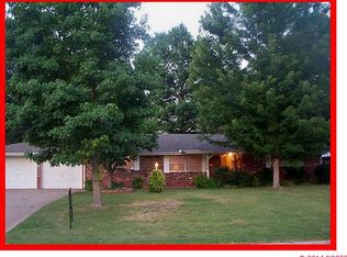 1410 Lariat Dr, Bartlesville, OK 74006