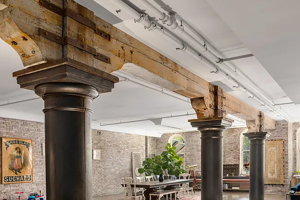 Rented by Douglas Elliman | media 35