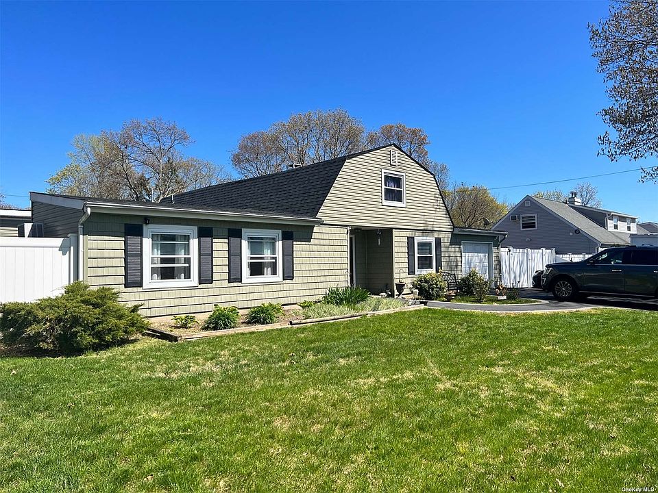 117 Holbrook Road, Holbrook, NY 11741 Zillow